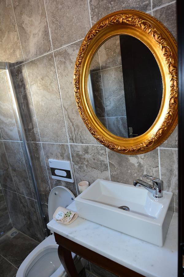 Hayriye Hanim Ege Ayvalı Exterior foto