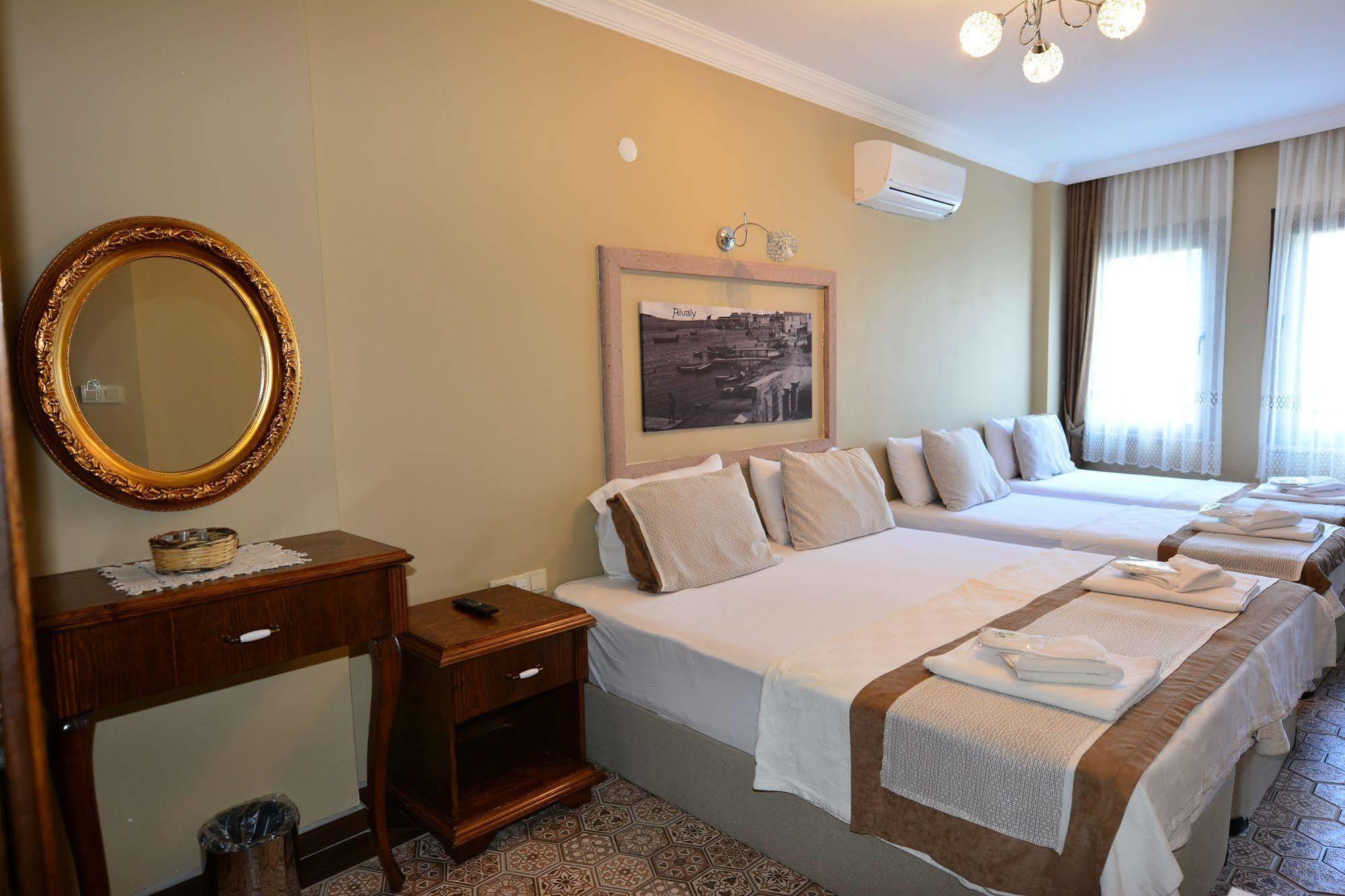 Hayriye Hanim Ege Ayvalı Exterior foto