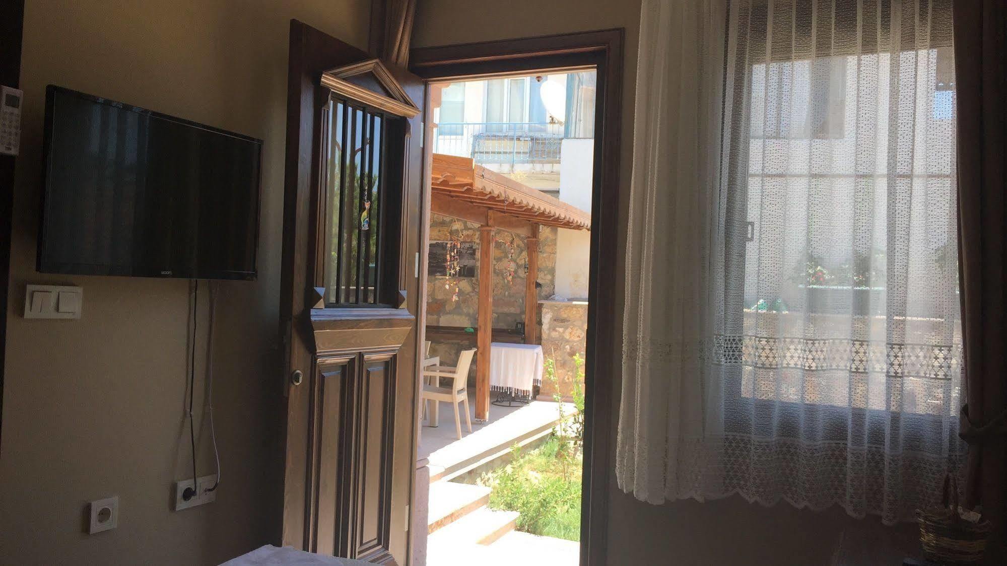 Hayriye Hanim Ege Ayvalı Exterior foto