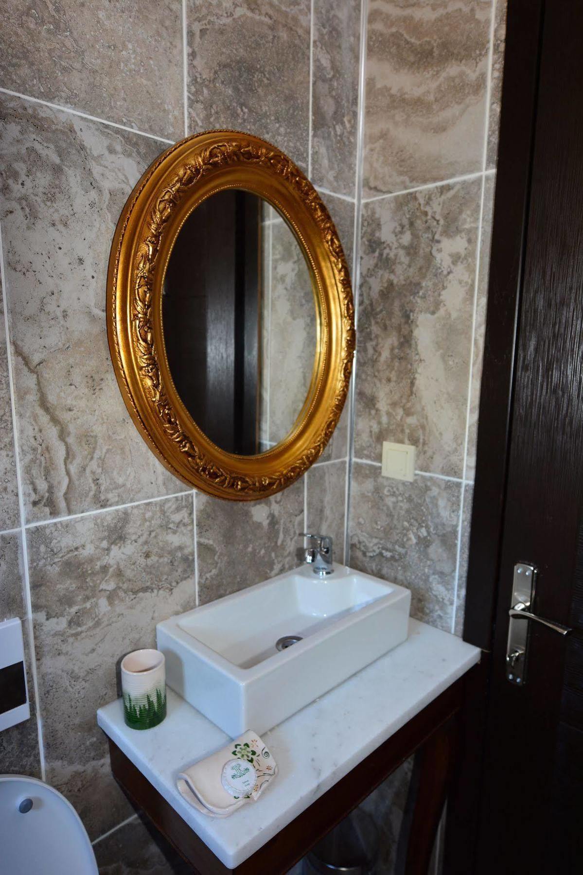 Hayriye Hanim Ege Ayvalı Exterior foto