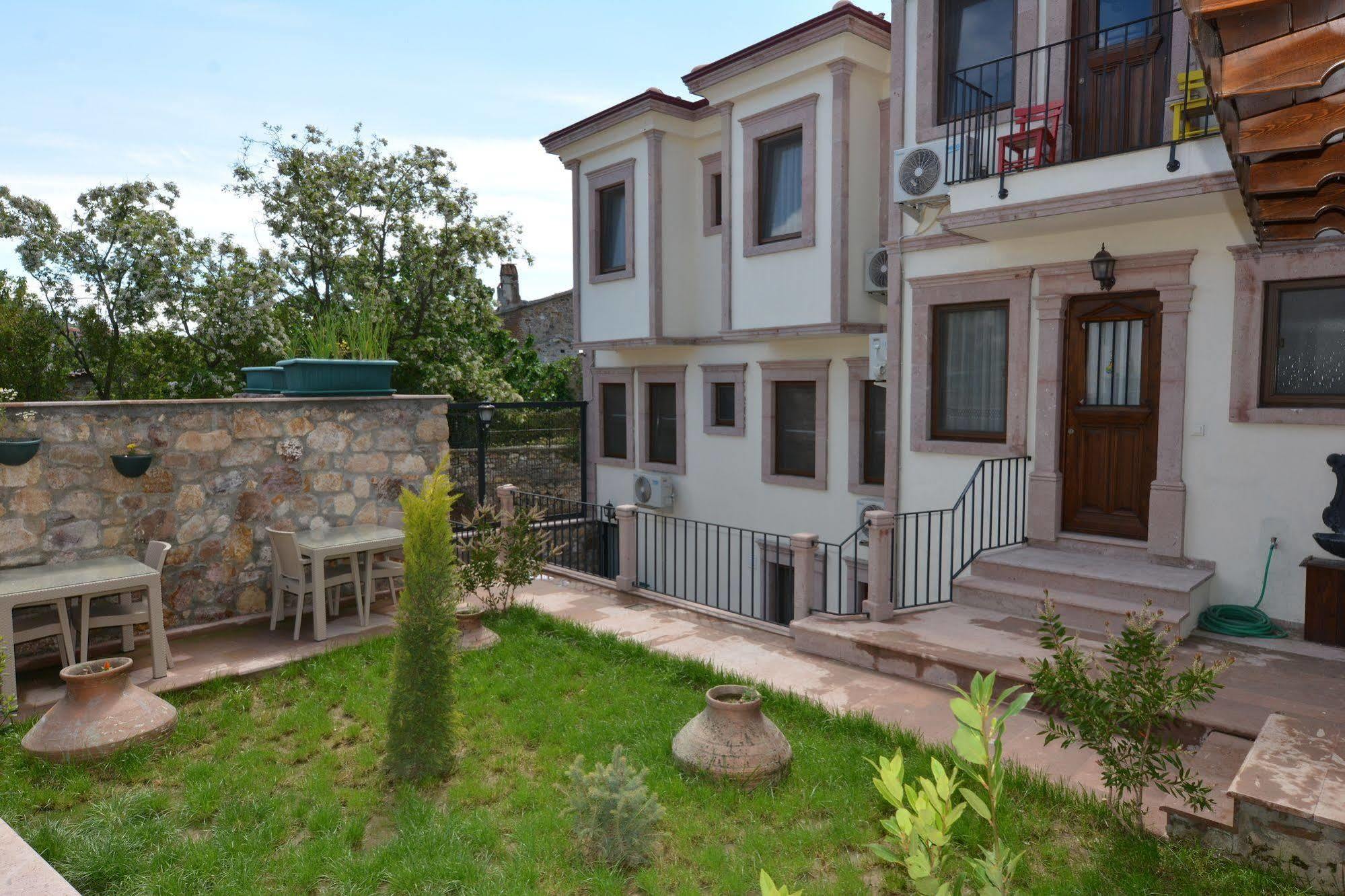 Hayriye Hanim Ege Ayvalı Exterior foto